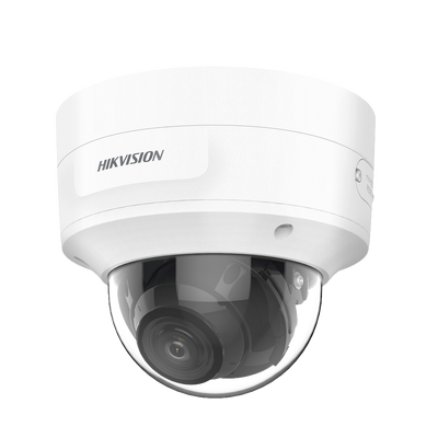 Domo IP 4 Megapixel / Lente Mot. 2.7 a 13.5 mm / 40 mts IR EXIR / Exterior IP66 / IK10 / WDR 120 dB / PoE / Audio y Alarmas / Videoanaliticos Integrados / MicroSD